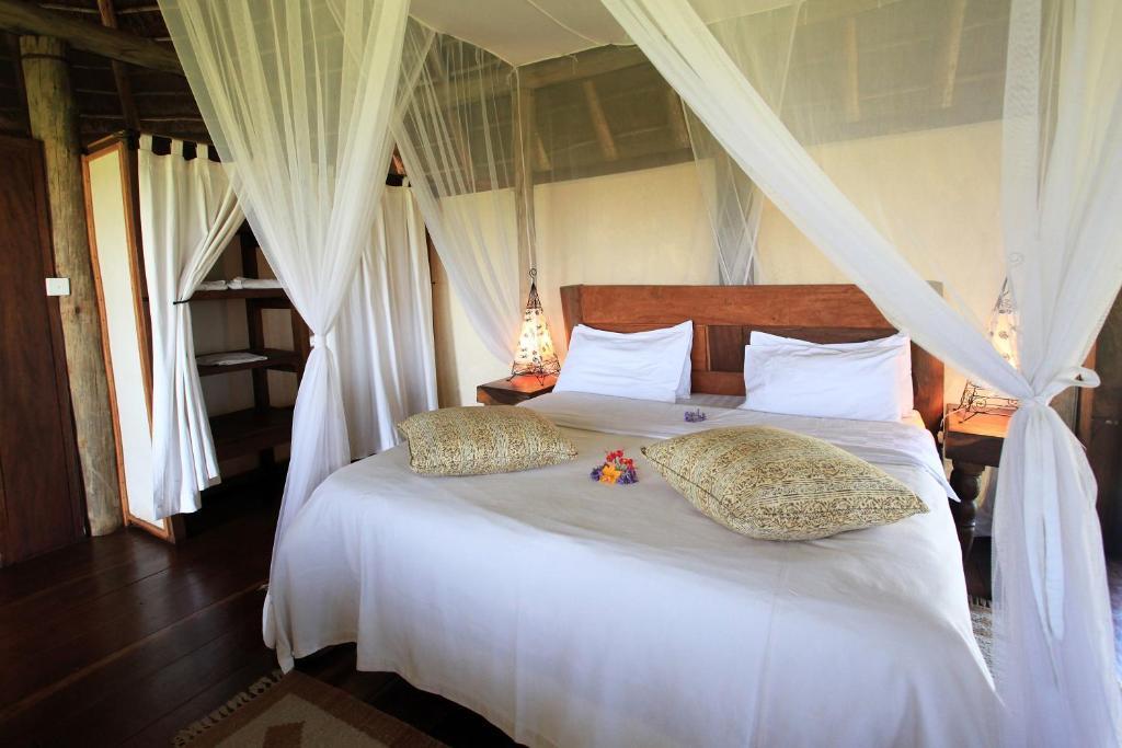 Apoka Safari Lodge Loitanit Екстериор снимка